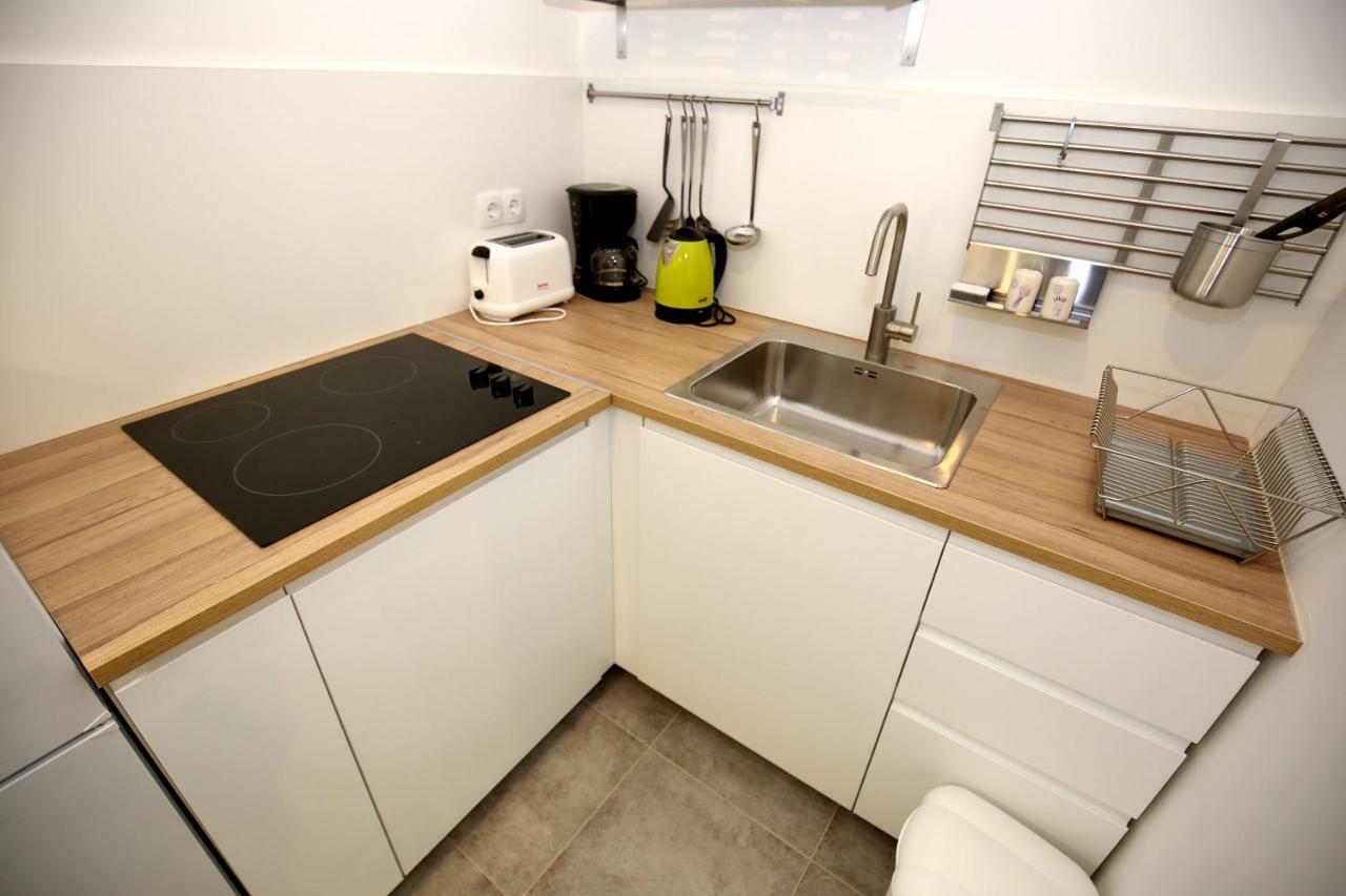 Apartments Ines ムルテル エクステリア 写真