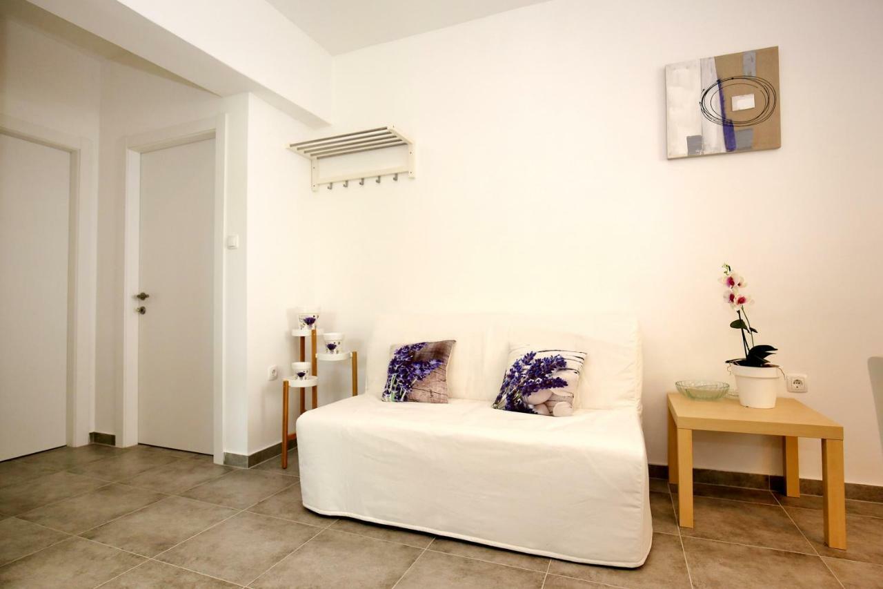 Apartments Ines ムルテル エクステリア 写真