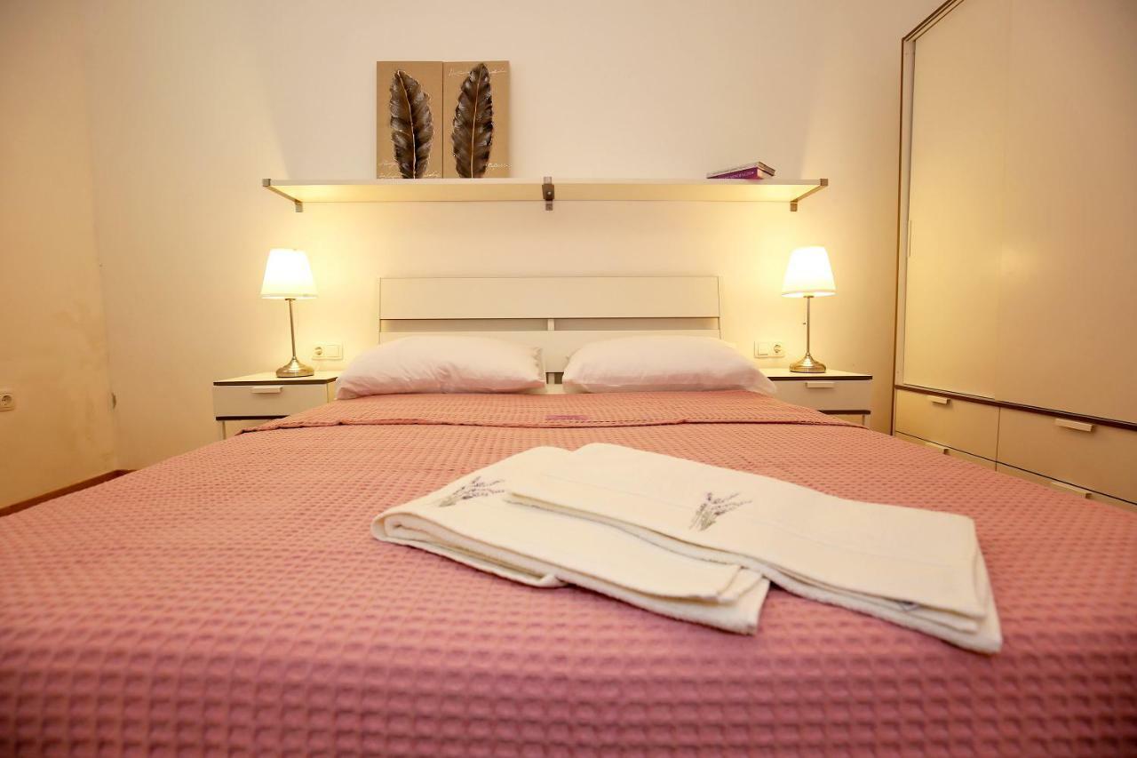 Apartments Ines ムルテル エクステリア 写真